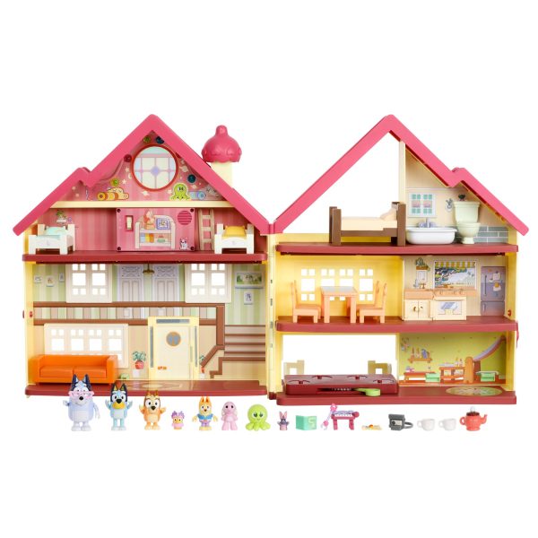 Bluey EXCLUSIVE Ultimate Lights and Sounds Playhouse and Toy Box,29 Accessories, 4 Characters – Bluey, Bingo,Chattermax and Nana, 50 Sounds and Phrases featuring moving Dance Floor and Flashing Lights Amazon Exclusive